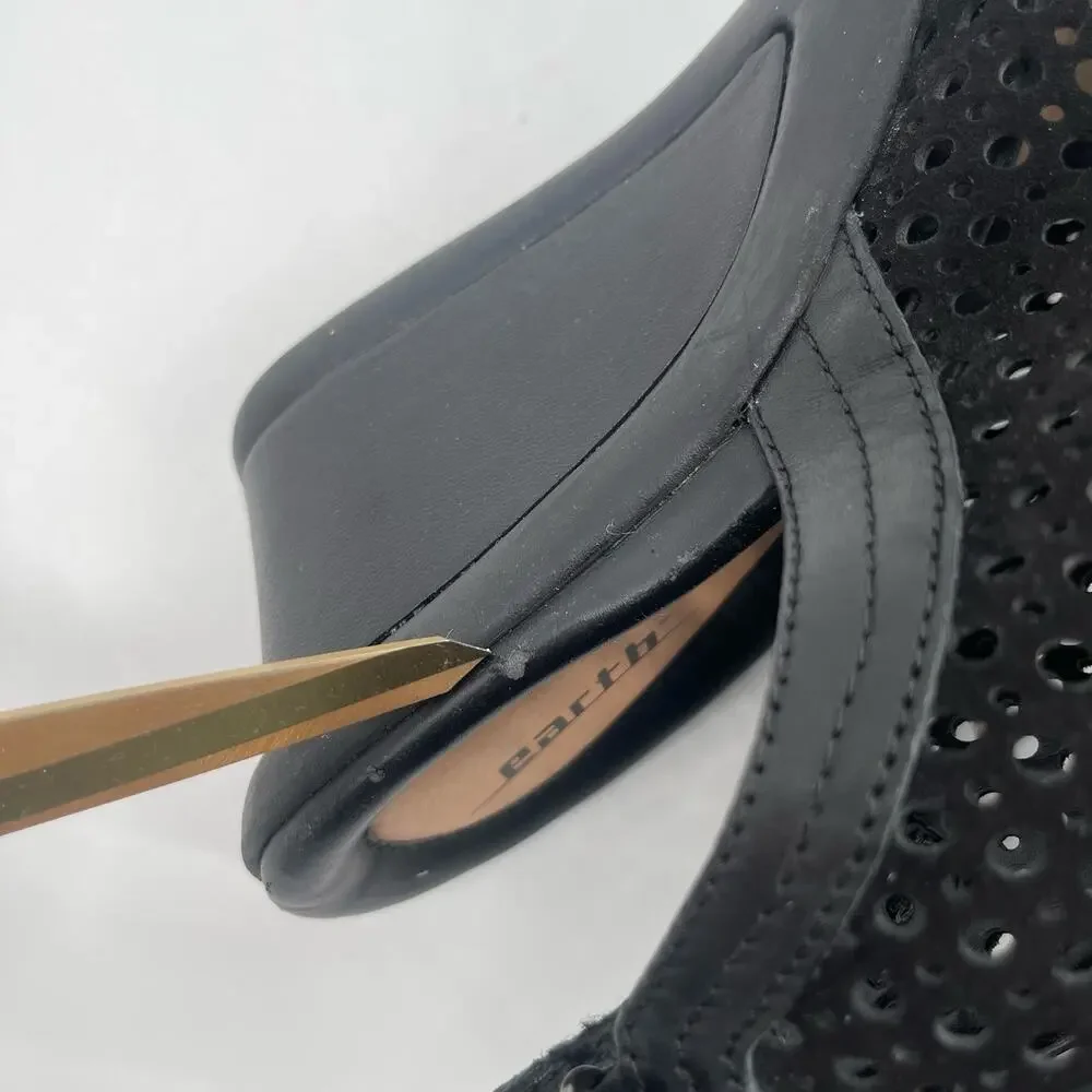 EARTH Calla Wedge Sandals Size 8 Black Perforated Leather Suede Casual Comfort